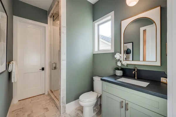 $2,599,900 | 1002 East 6 1/2 Street, Houston, TX 77009