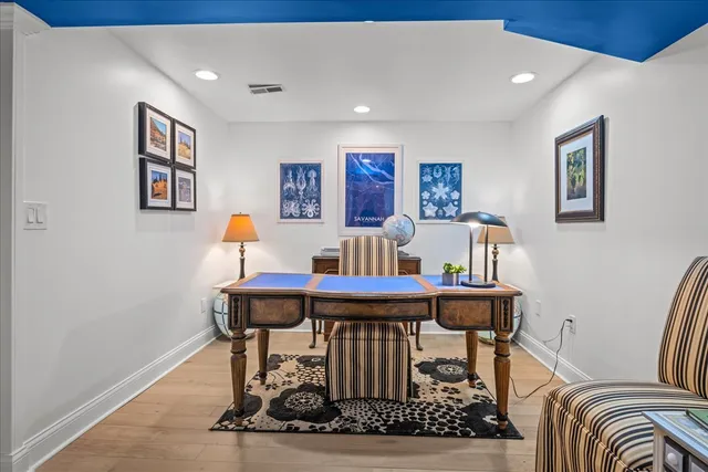 $434,900 | 231 Sedgewick Circle, St. Charles, IL 60174