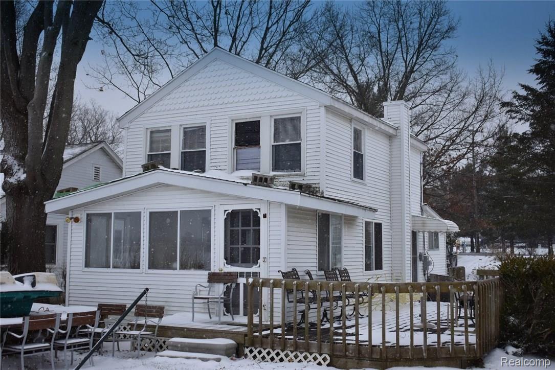 8970 Dexter-Pinckney Road Pinckney, MI 48169 - Photo 1 of 19 1 FRONT.JPG