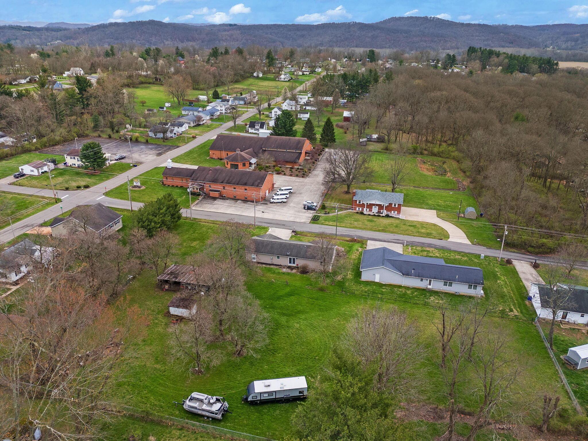 615 Johnson Road Chillicothe, OH 45601 - Photo 35 of 44 13-web-or-mls-DJI_20240326124722_0109_D