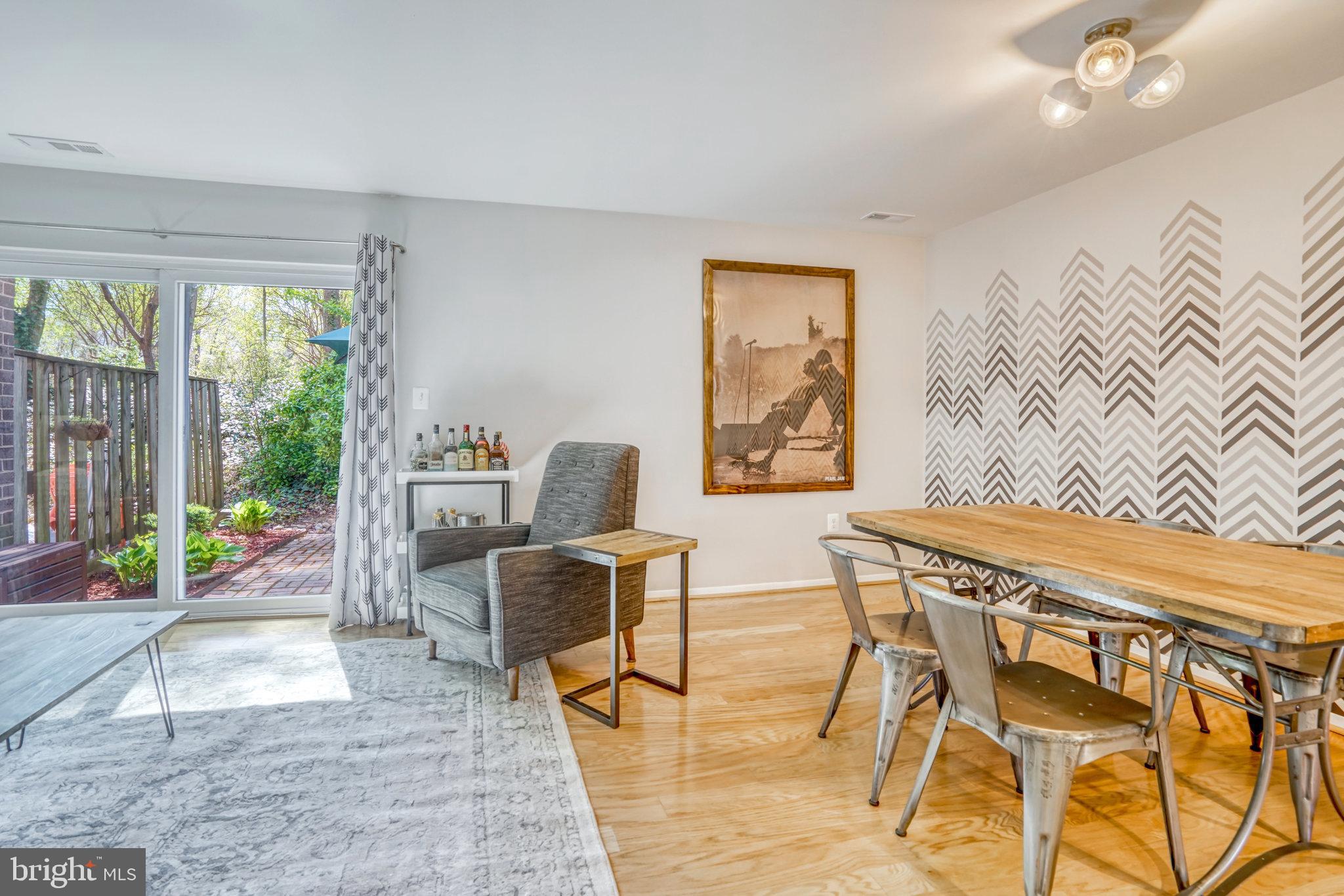 1713 Wainwright Drive Reston, VA 20190 - Photo 8 of 67