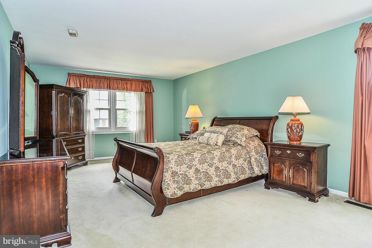 7154 Sontag Way Springfield, VA 22153 - Photo 10 of 21 Bedroom (Master)