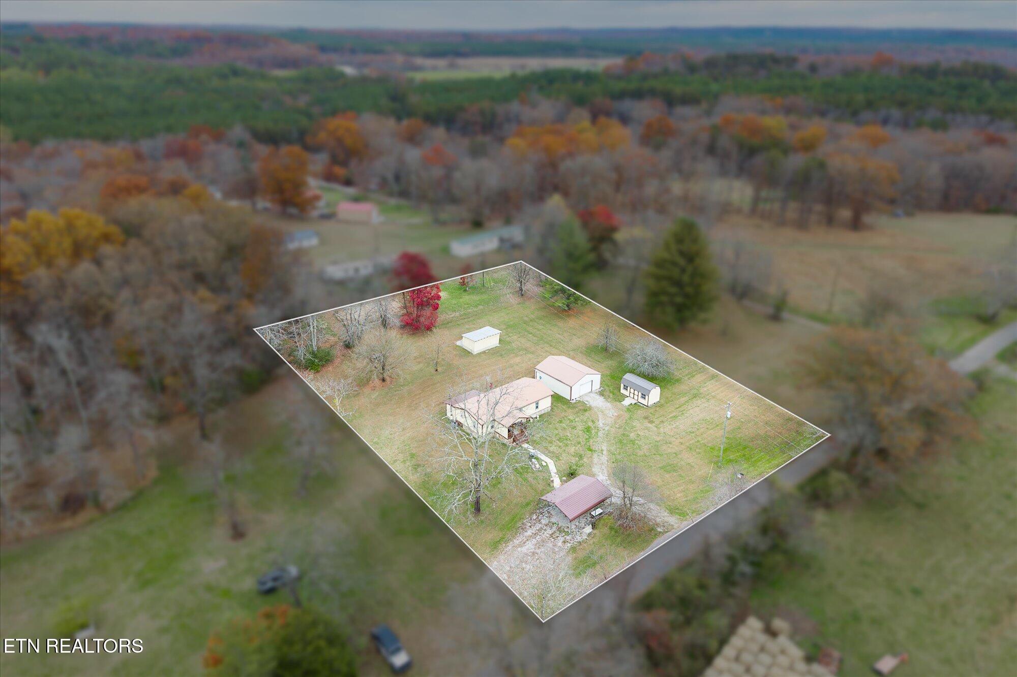 409 West Loop Road Sparta, TN 38583 - Photo 2 of 38 Aerial