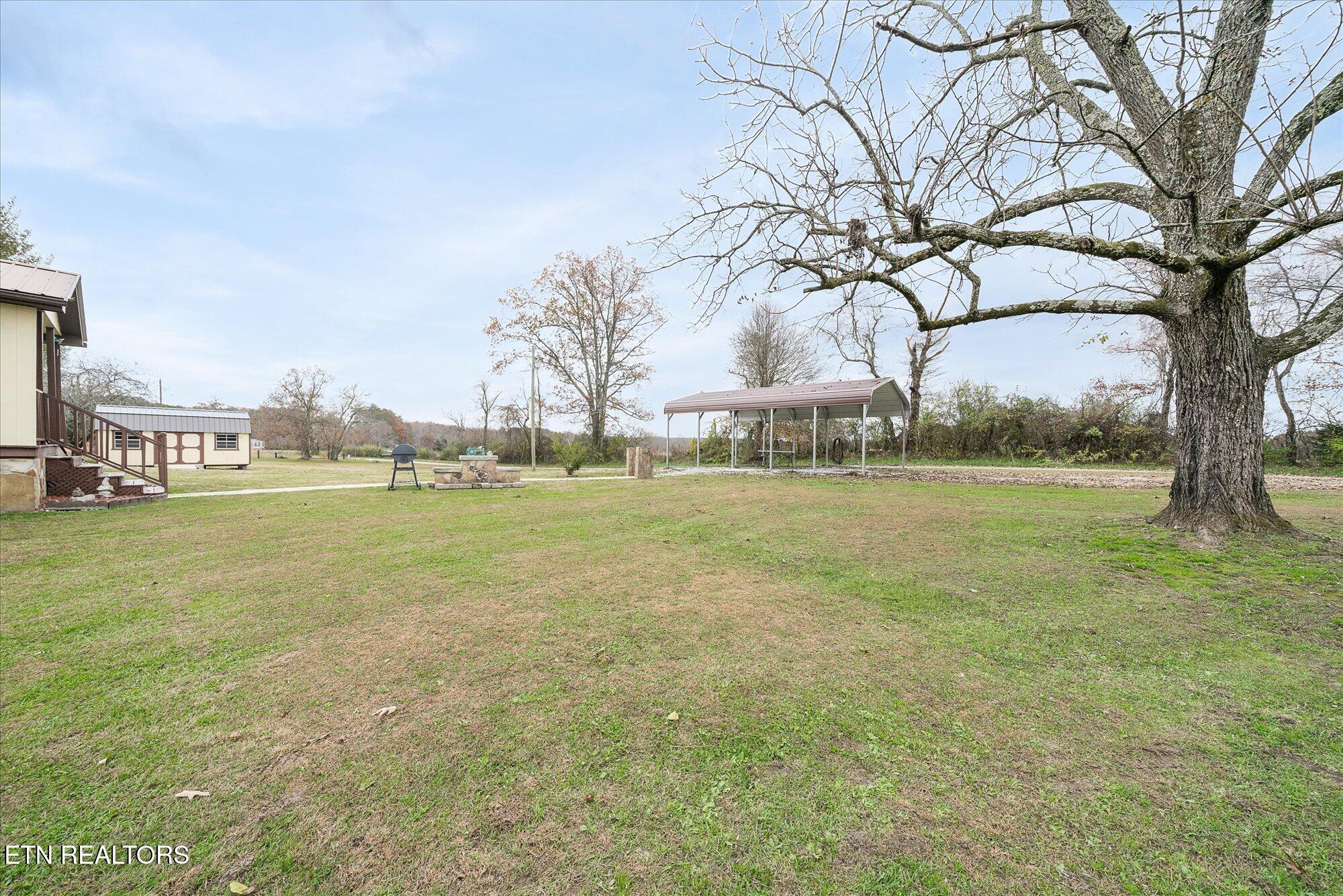 409 West Loop Road Sparta, TN 38583 - Photo 31 of 38 Front Yard