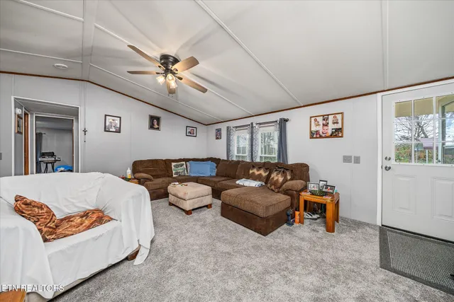 $199,900 | 409 West Loop Road, Sparta, TN 38583