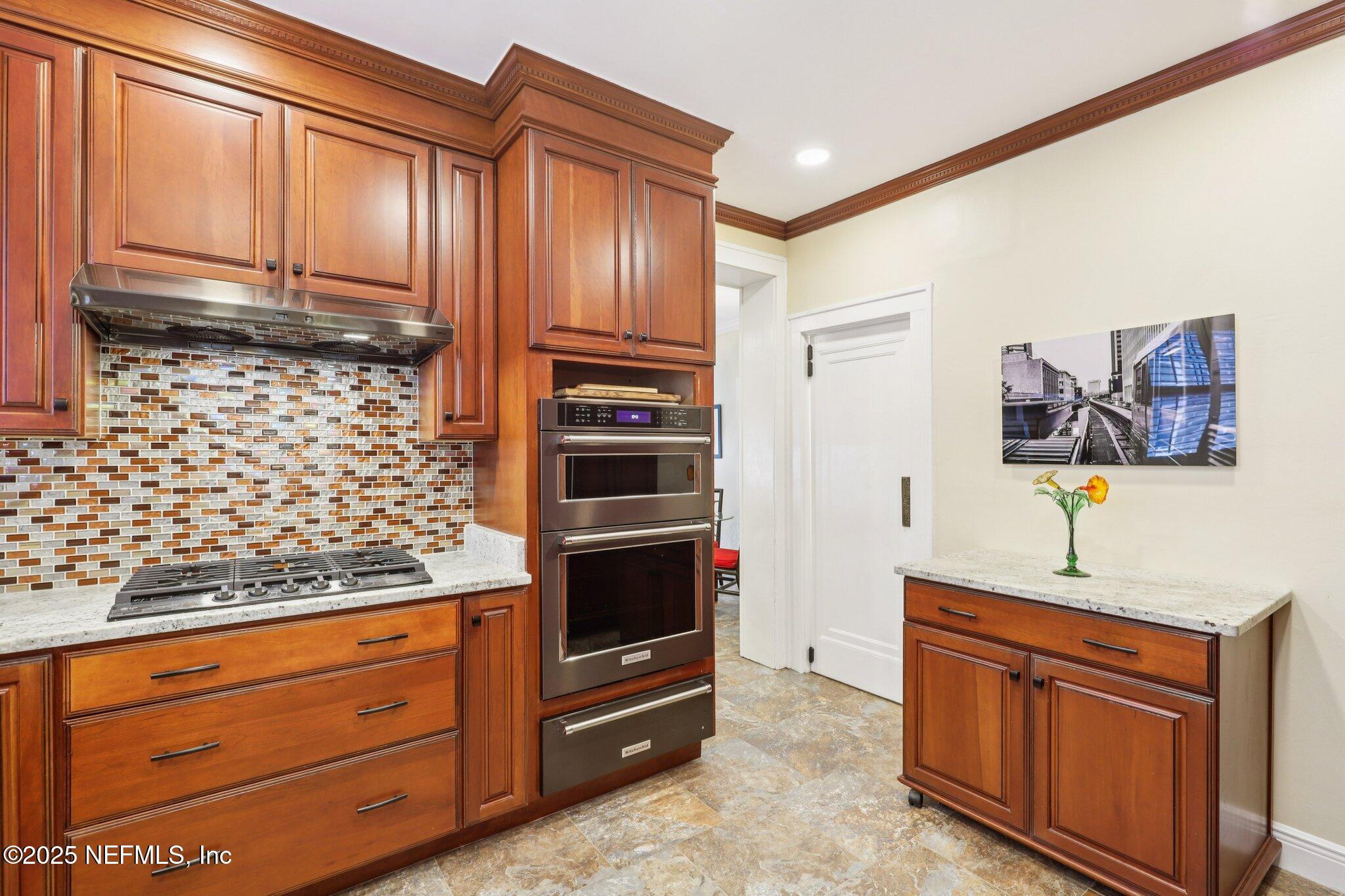 3665 Hedrick Street Jacksonville, FL 32205 - Photo 20 of 62 New gas cooktop