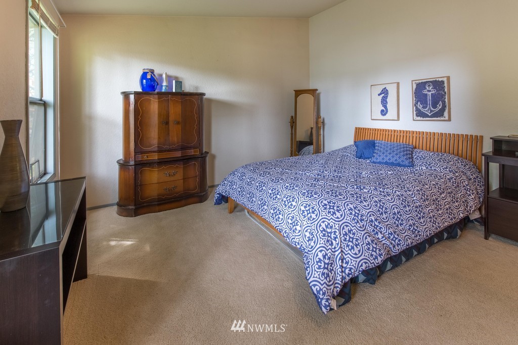 19310 4th Drive Southeast Bothell, WA 98012 - Photo 16 of 23 Gallery Image 16