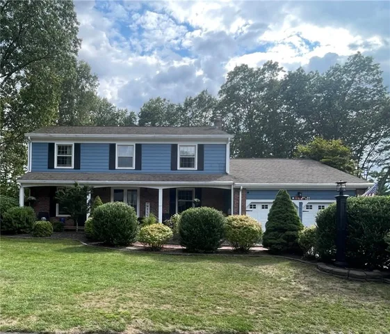 $639,900 | 8 Winterberry Drive, Coventry, RI 02816