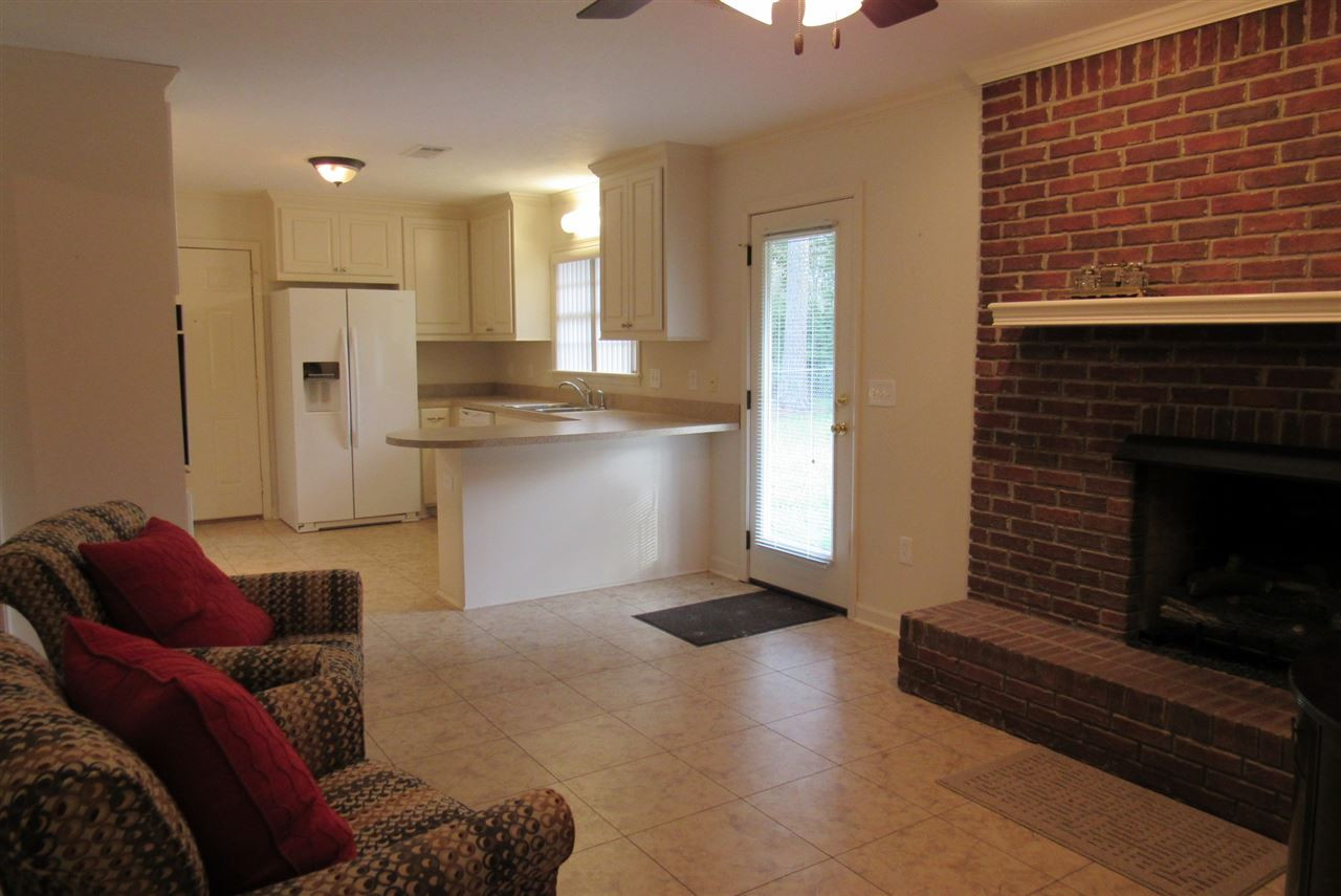 1401 Springdale Drive Jackson, MS 39211 - Photo 3 of 15 Photo 3