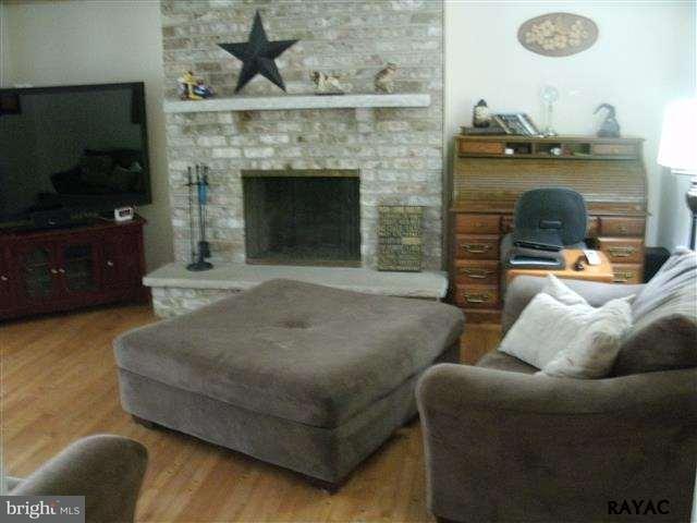424 Spring Forge Drive Spring Grove, PA 17362 - Photo 14 of 25