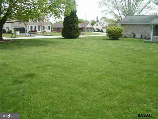 424 Spring Forge Drive Spring Grove, PA 17362 - Photo 4 of 25