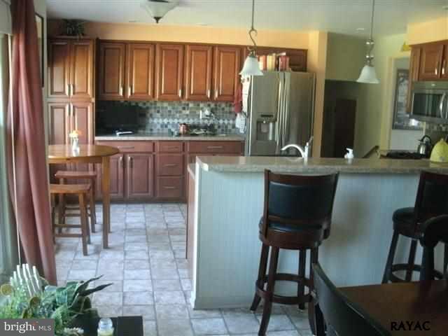 424 Spring Forge Drive Spring Grove, PA 17362 - Photo 6 of 25