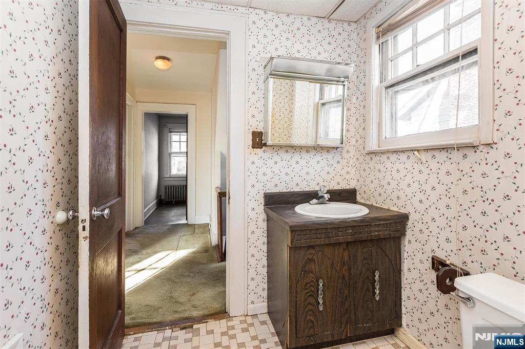 105 Midland Avenue Glen Ridge, NJ 07028 - Photo 15 of 24