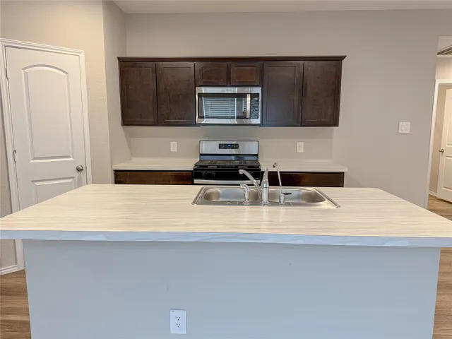 $1,900 | 12314 Morning Vista Drive, Houston, TX 77014