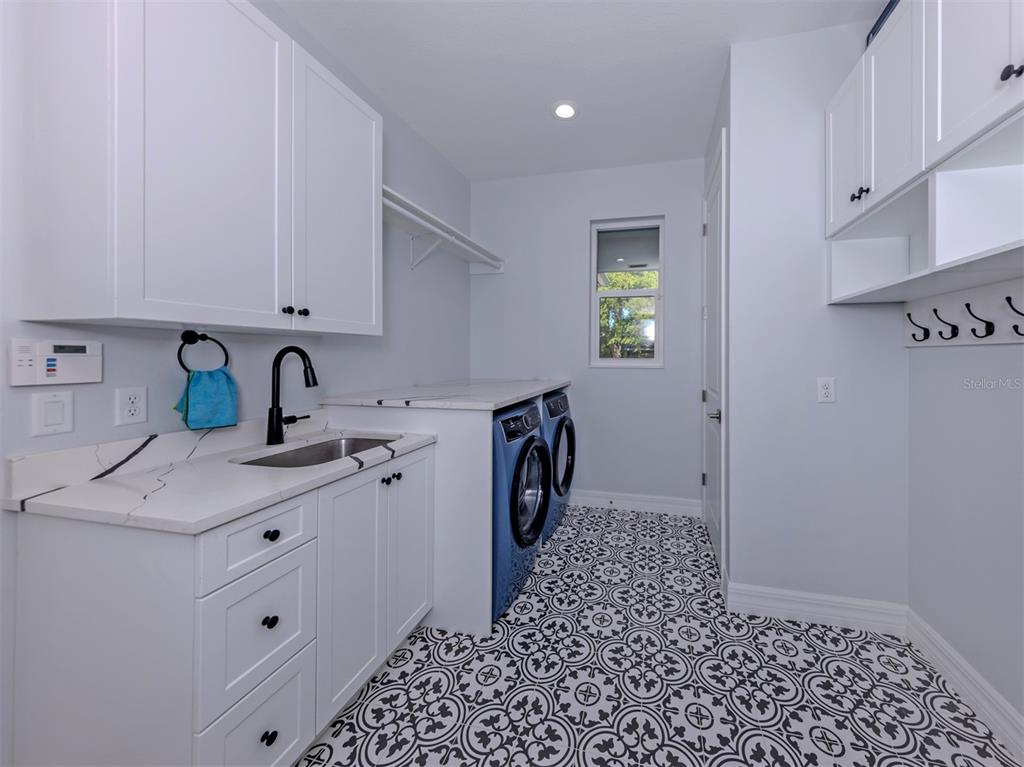 851 Linden Road Venice, FL 34293 - Photo 28 of 48