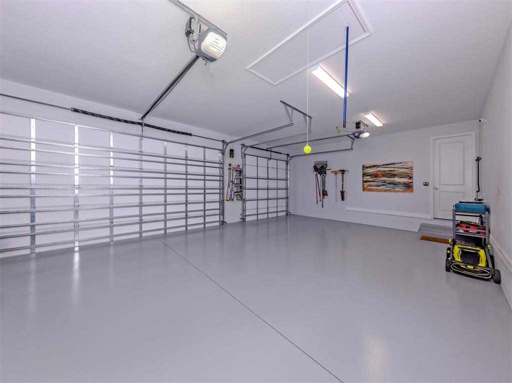 851 Linden Road Venice, FL 34293 - Photo 29 of 48 a view of a garage with furniture