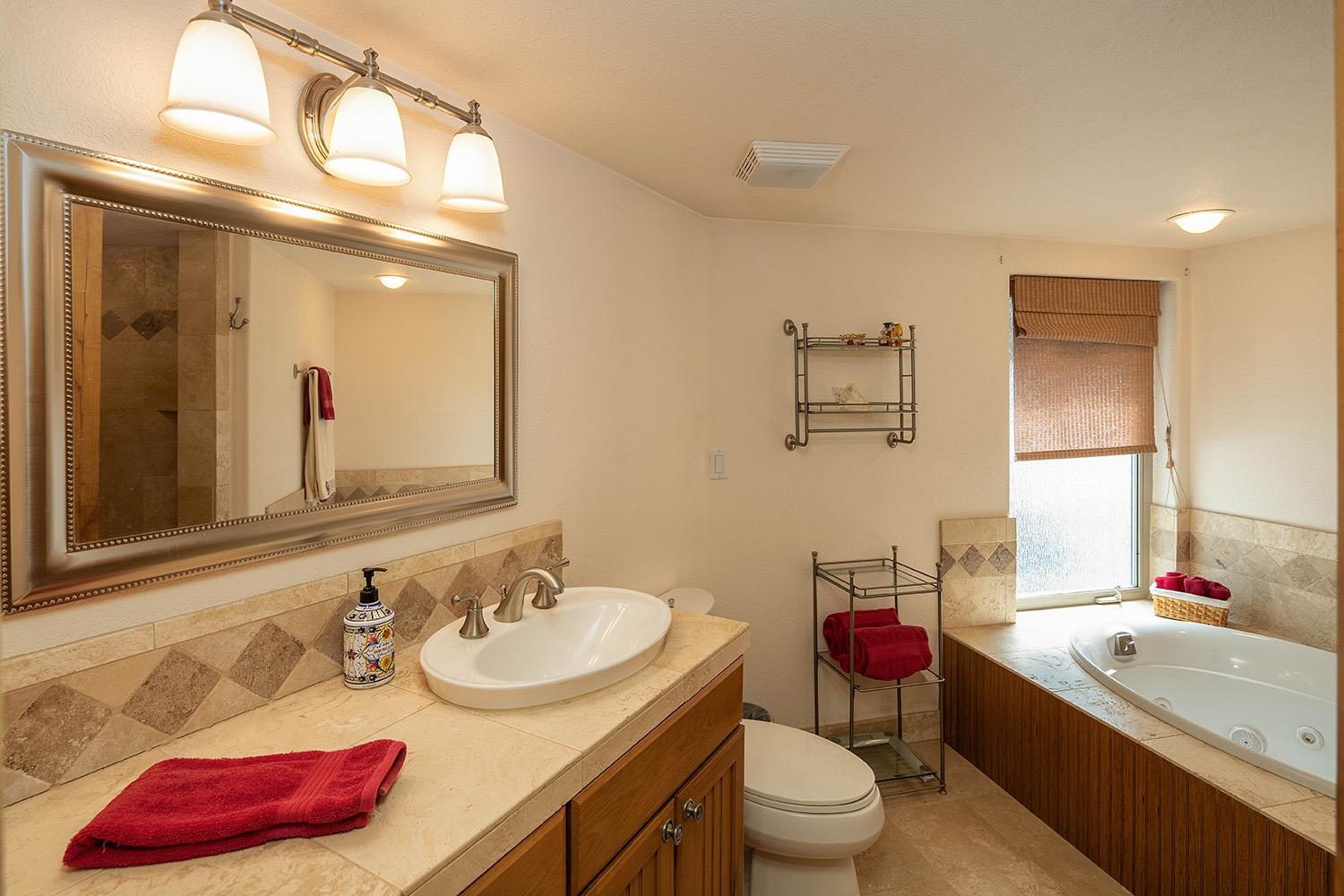 10550 Golden Pine Road Truckee, CA 96161 - Photo 14 of 21 Gallery Image 14