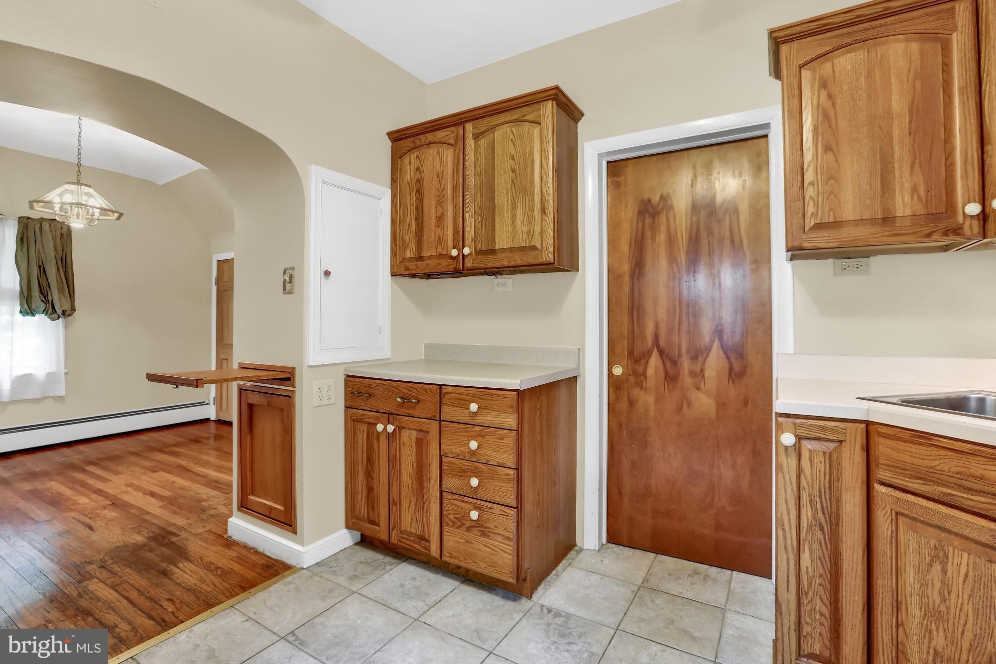 1464 Easton Road Warrington, PA 18976 - Photo 12 of 30 Kitchen / dining Room View