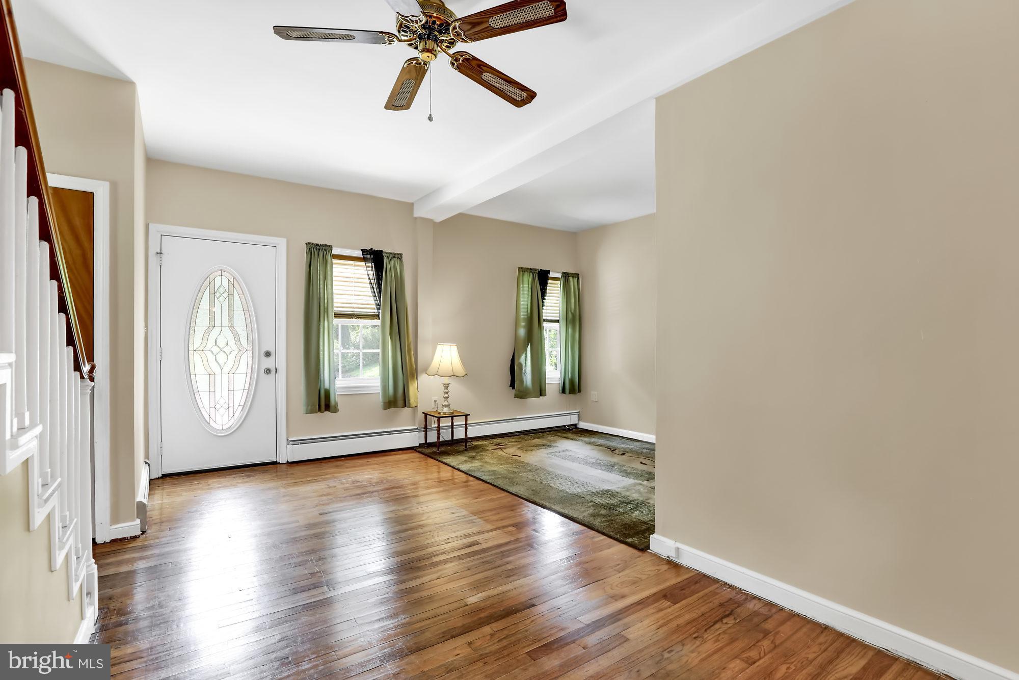 1464 Easton Road Warrington, PA 18976 - Photo 5 of 30 View Dining Room to living Room