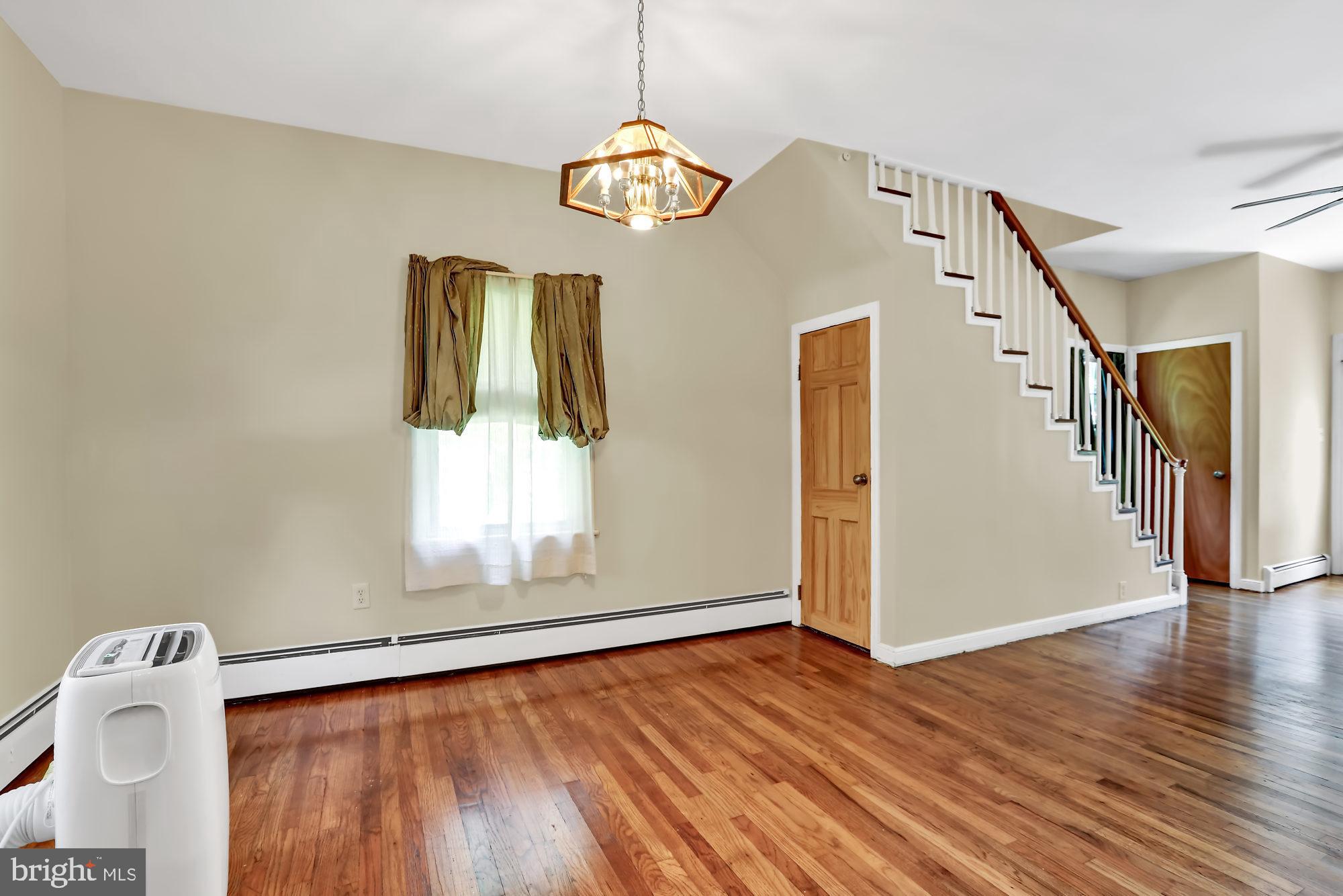 1464 Easton Road Warrington, PA 18976 - Photo 8 of 30 Dining Room