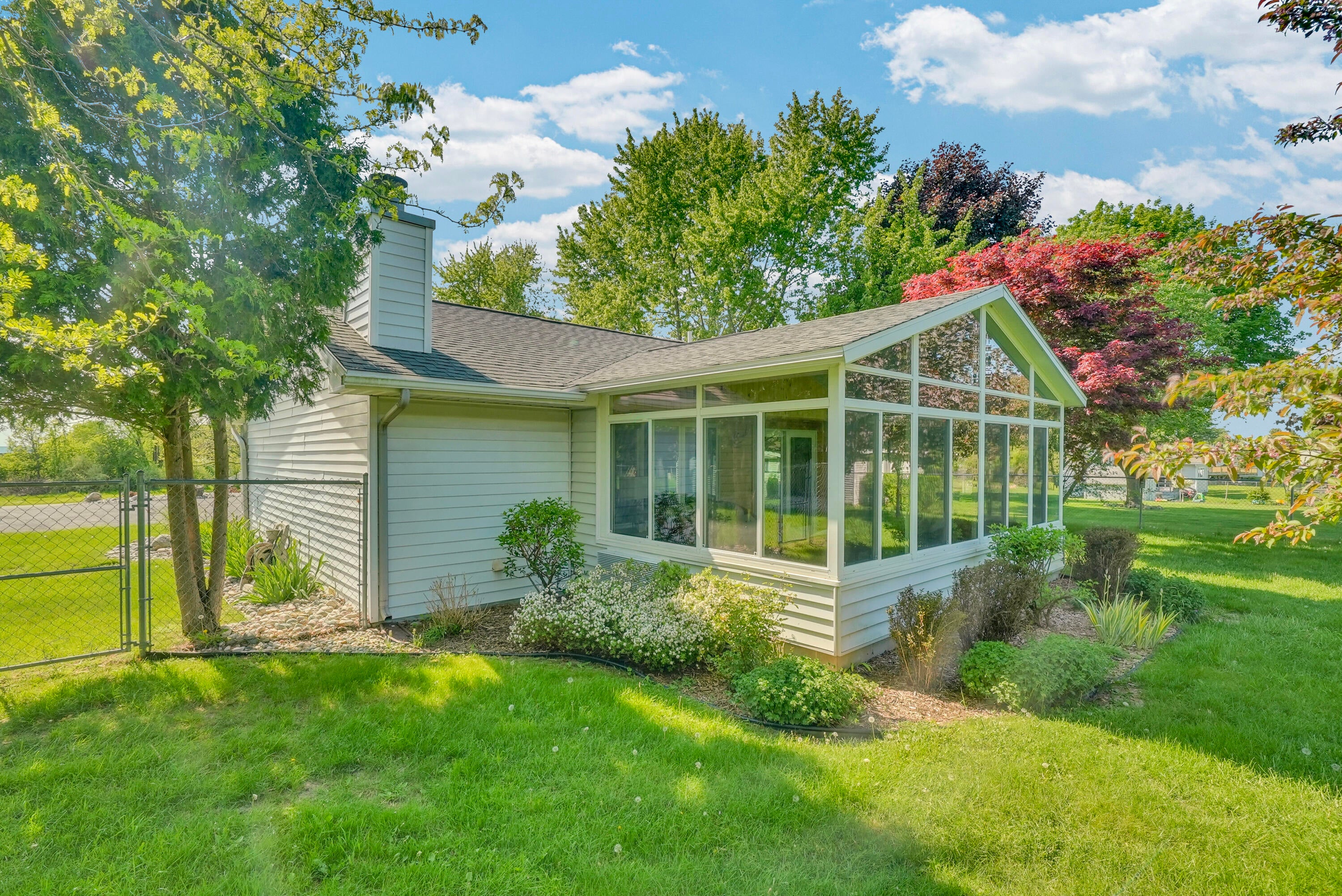 5656 Apple Valley Road Williamsburg, MI 49690 - Photo 6 of 58 DSC06885
