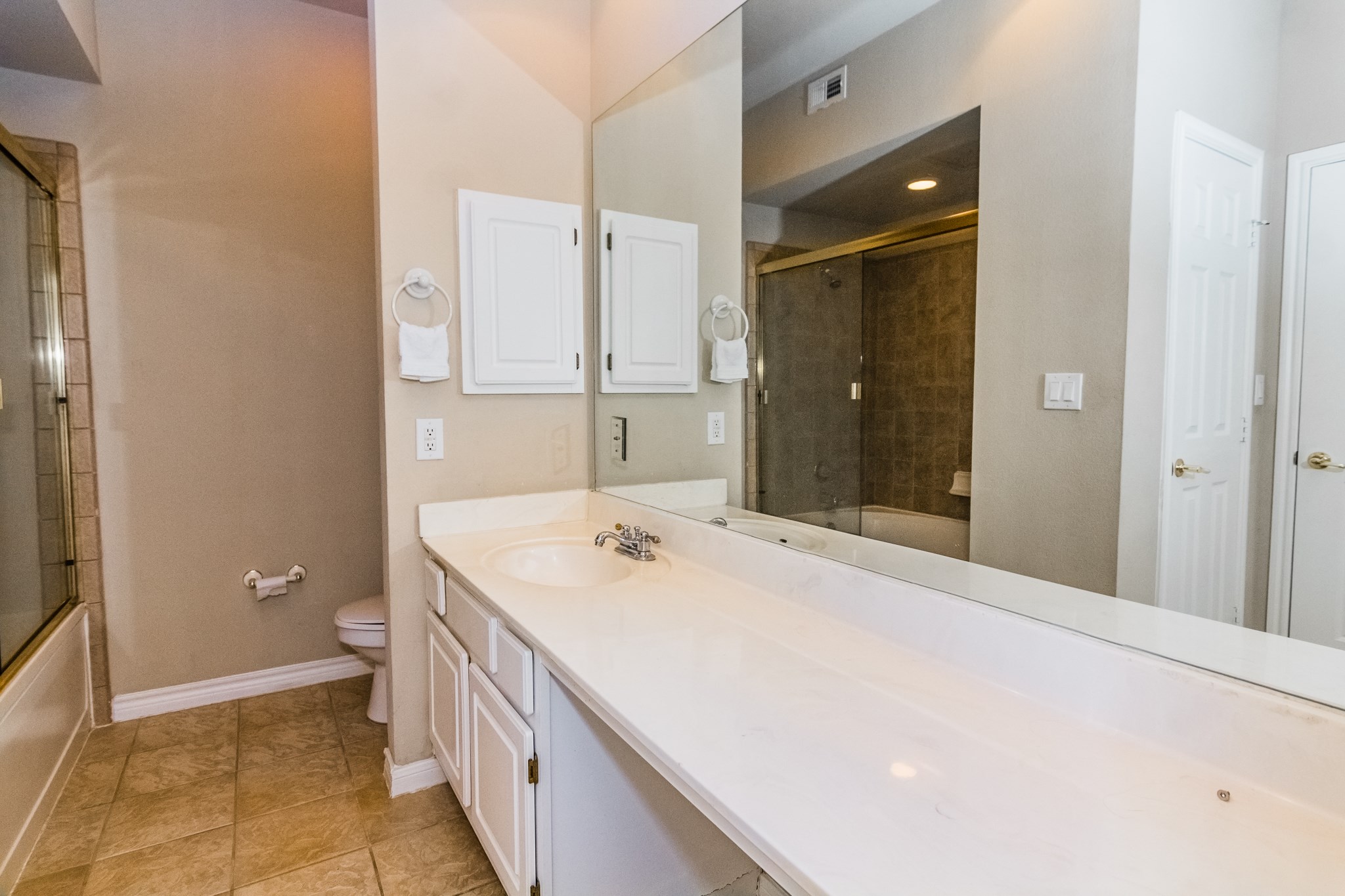 2400 McCue Road, Unit 332 Houston, TX 77056 - Photo 9 of 21