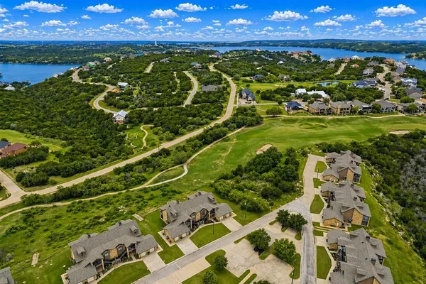$379,000 | 303 Eagle Point Road, Graford, TX 76449
