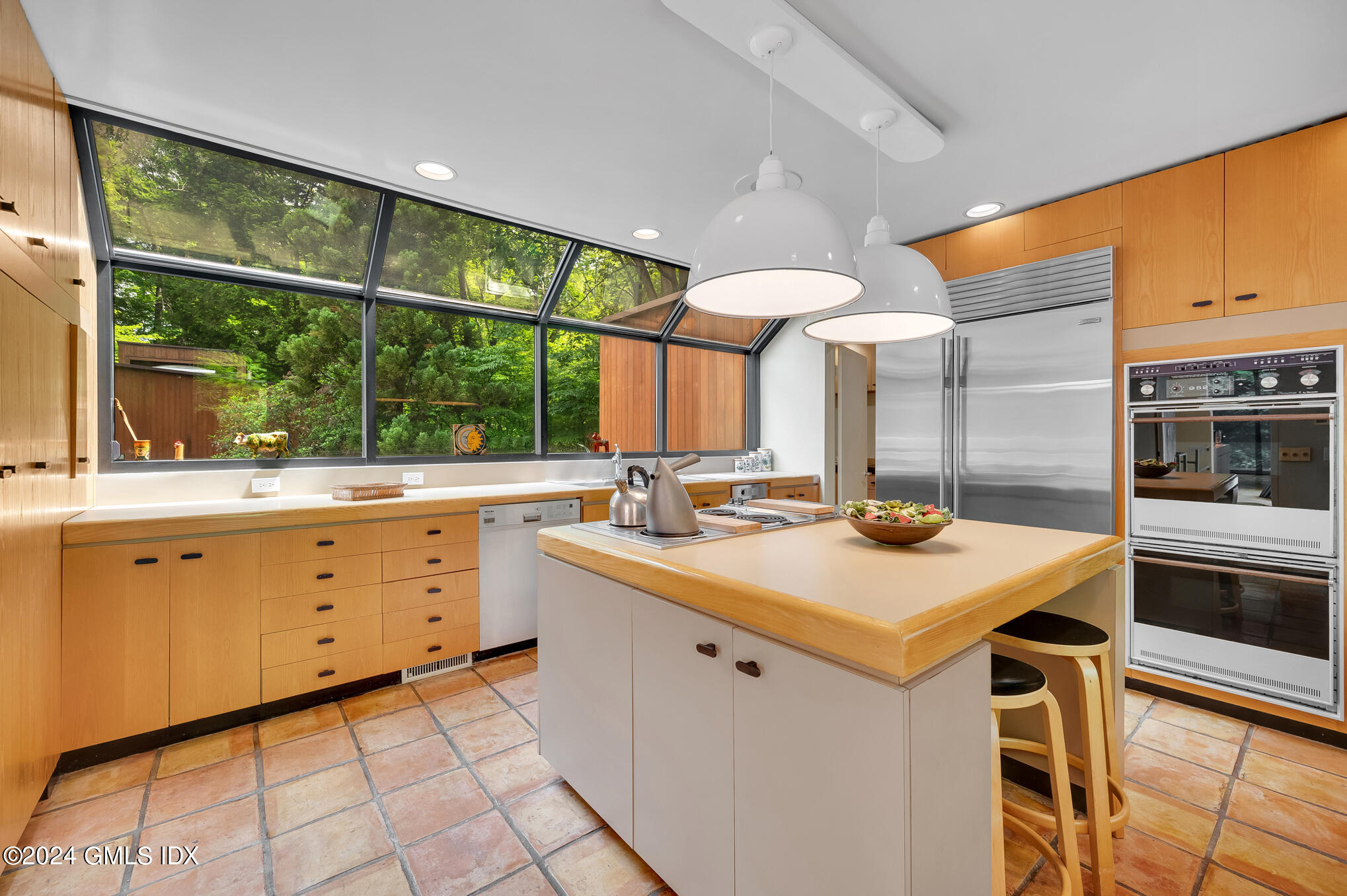 66 Sumner Road Greenwich, CT 06831 - Photo 20 of 43 Z6A_4106