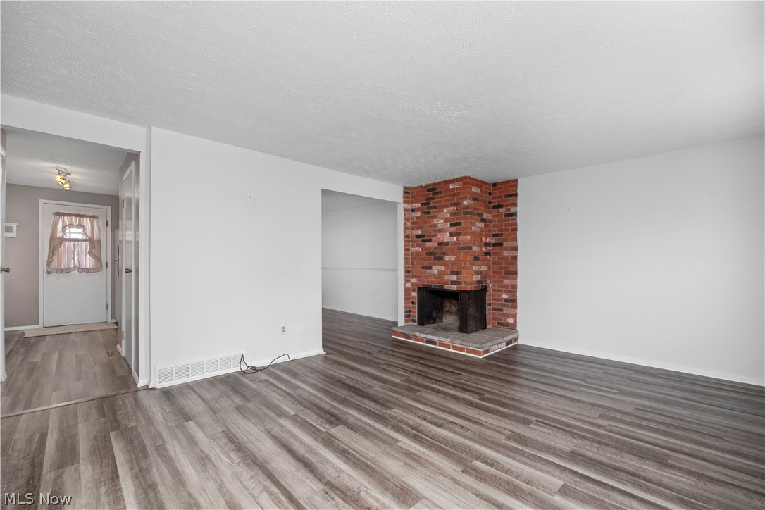 974 Wadsworth Road Medina, OH 44256 - Photo 6 of 31