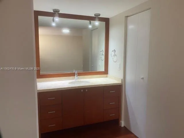 $4,500 | 8129 Southwest 86th Terrace, Unit 8129, Miami, FL 33143