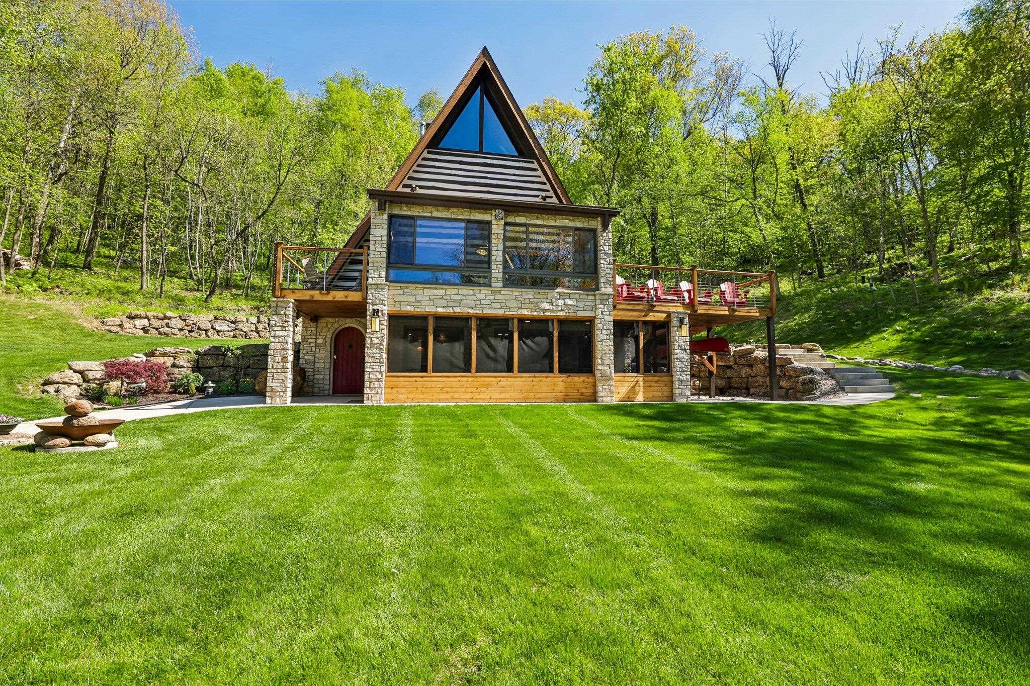 10343 County Rd KP Mazomanie, WI 53560 - Photo 1 of 52 Gallery Image 1