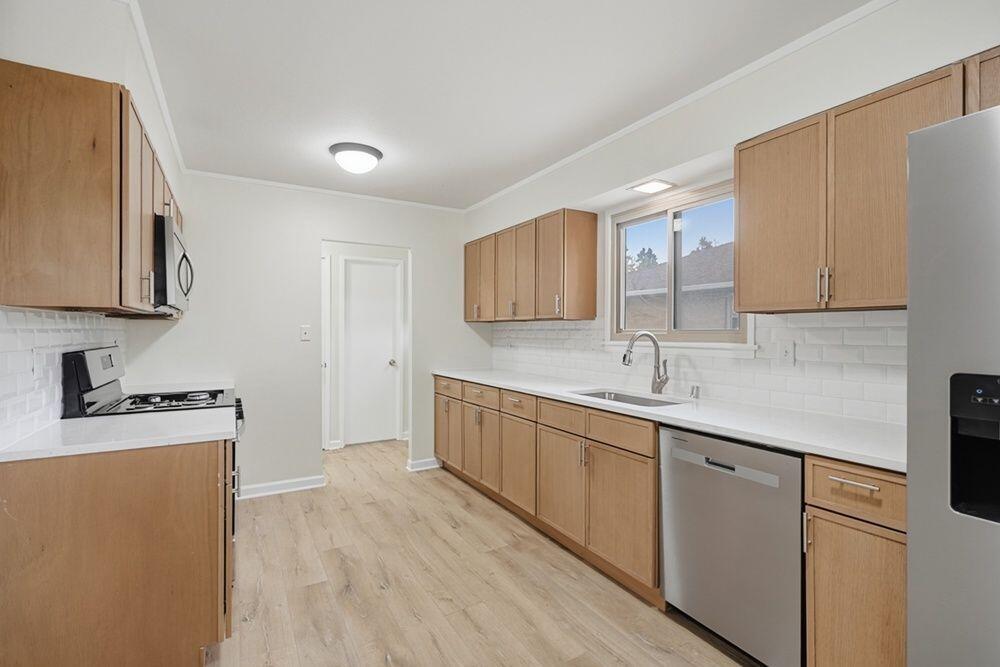 3220 South 72nd Street Milwaukee, WI 53219 - Photo 6 of 21 52126_3220_South_72nd_Street_Milwaukee_W