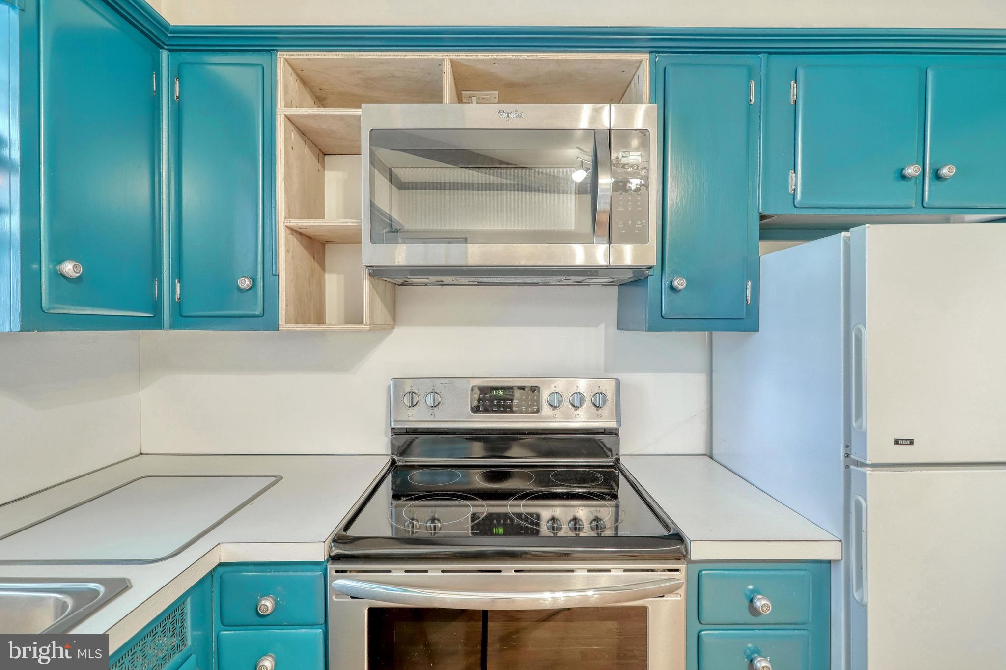 101 Lyndhurst Road York, PA 17402 - Photo 23 of 41 Kitchen