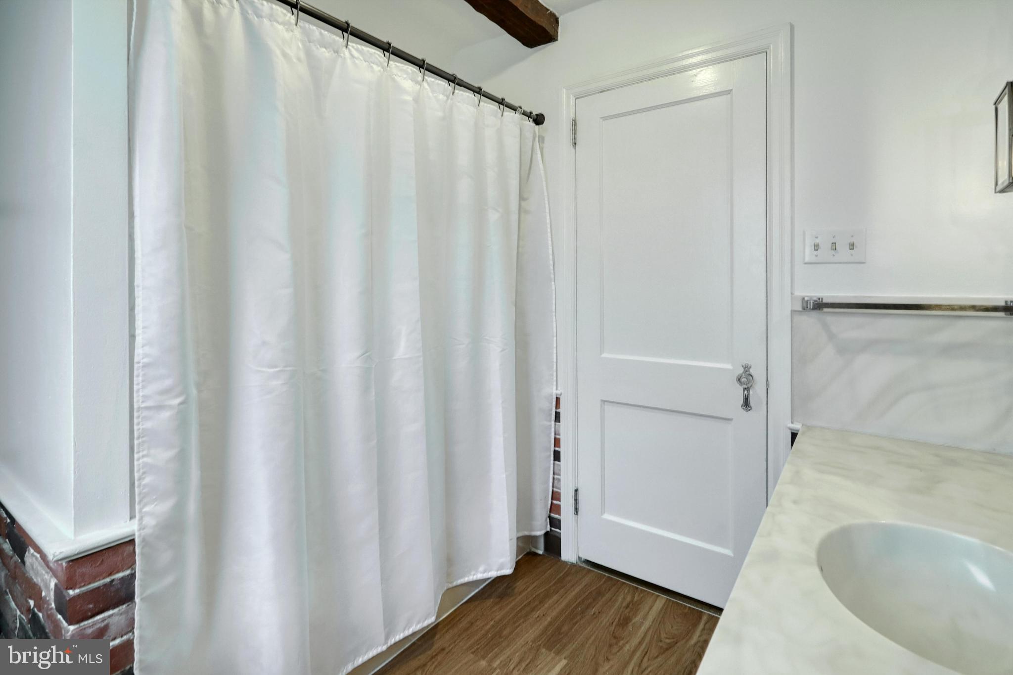 101 Lyndhurst Road York, PA 17402 - Photo 39 of 41 Bathroom