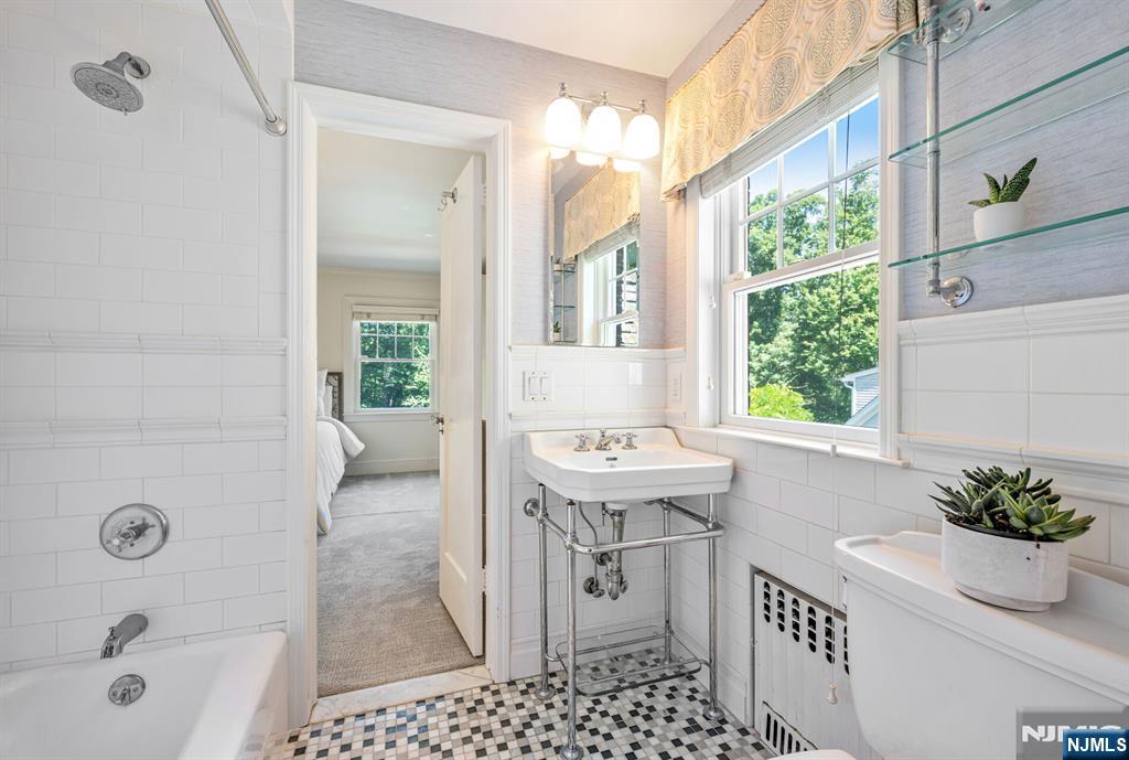 236 Mountain Avenue Ridgewood, NJ 07450 - Photo 30 of 50