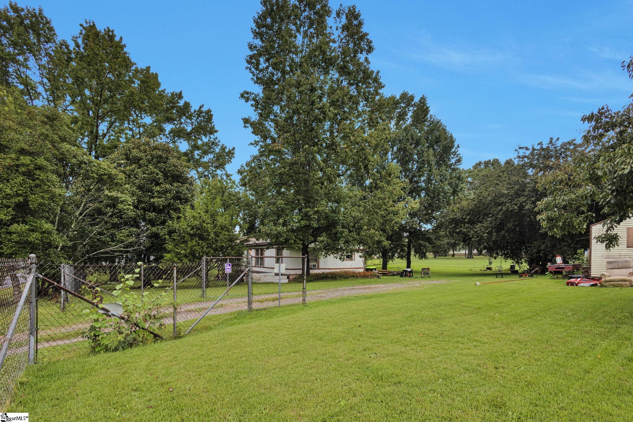 103 State Rd S-42-7141 Greer, SC 29651 - Photo 2 of 25 Gallery Image 2