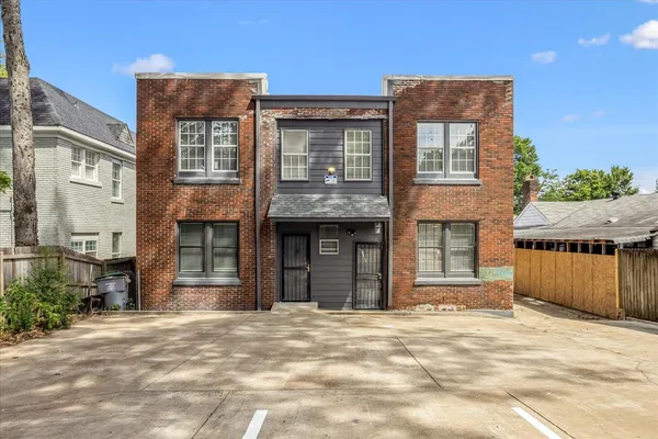 $1,200 | 2395 Forest Avenue, Unit 3, Memphis, TN 38112