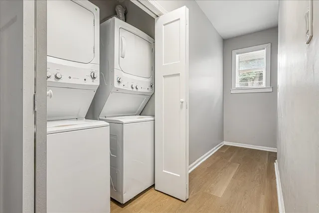 $1,200 | 2395 Forest Avenue, Unit 3, Memphis, TN 38112