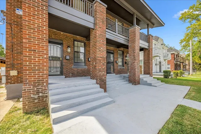 $1,200 | 2395 Forest Avenue, Unit 3, Memphis, TN 38112