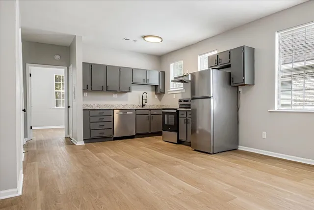 $1,200 | 2395 Forest Avenue, Unit 3, Memphis, TN 38112