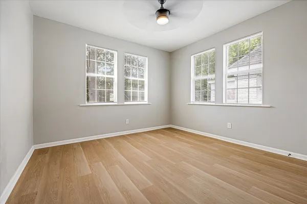 $1,200 | 2395 Forest Avenue, Unit 3, Memphis, TN 38112