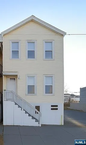 $1,600 | 292-294 Union, Paterson, NJ 07502