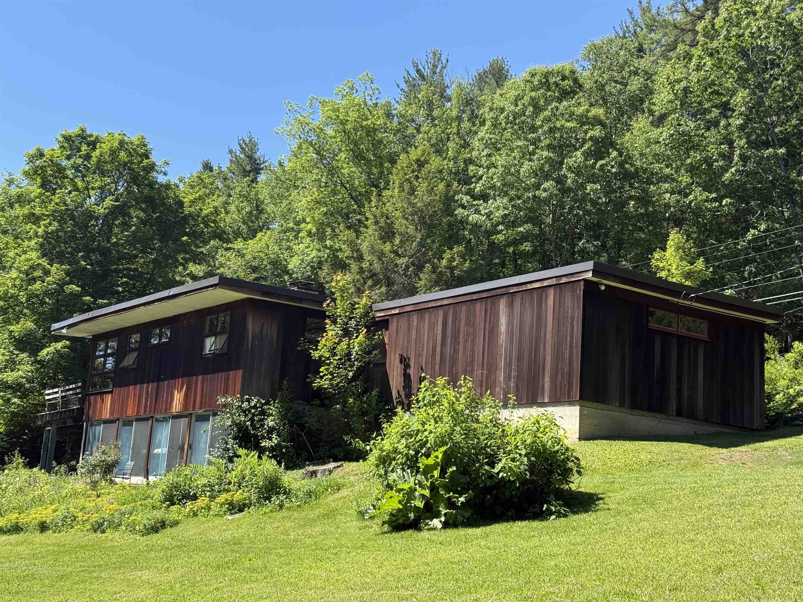 211 Pleasant Valley Road Brattleboro, VT 05301 - Photo 2 of 44