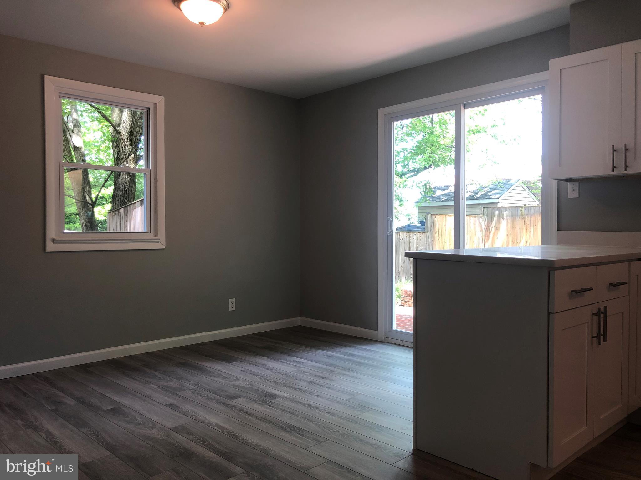 5926 Berwyn Road Berwyn Heights, MD 20740 - Photo 2 of 11 DINING