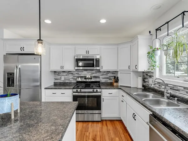 $635,000 | 71 Commodore Drive, Vergennes, VT 05491