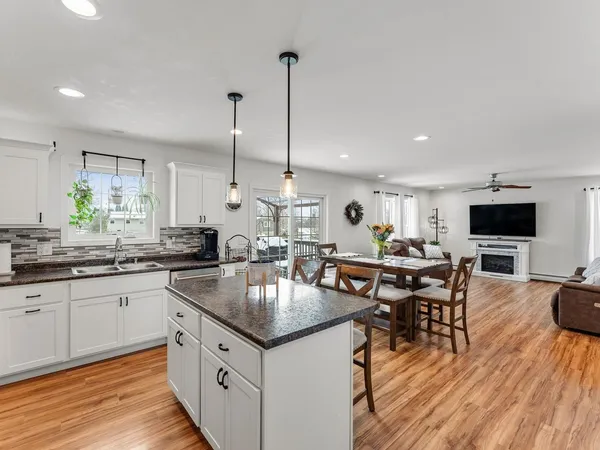 $635,000 | 71 Commodore Drive, Vergennes, VT 05491