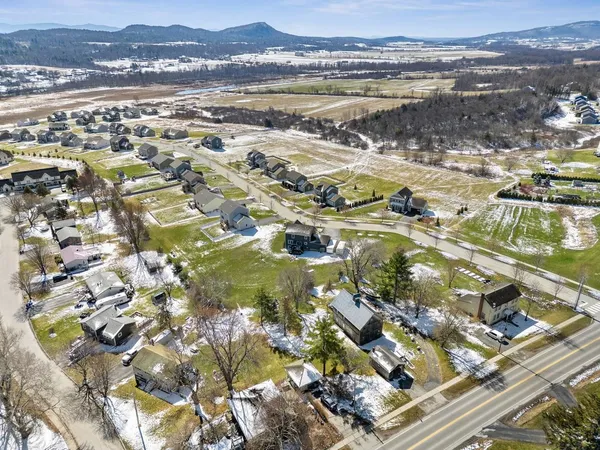 $635,000 | 71 Commodore Drive, Vergennes, VT 05491