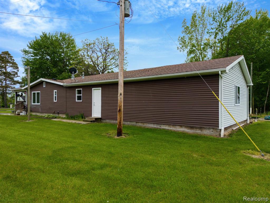 4200 Chapman Road Stockbridge, MI 49285 - Photo 8 of 64 Gallery Image 8