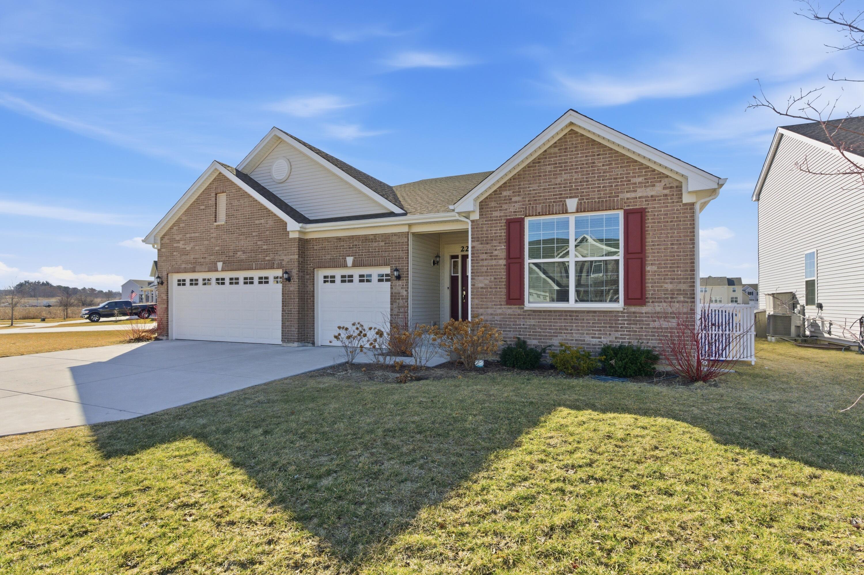 2215 East 109th Place Crown Point, IN 46307 - Photo 3 of 32 3000x1998