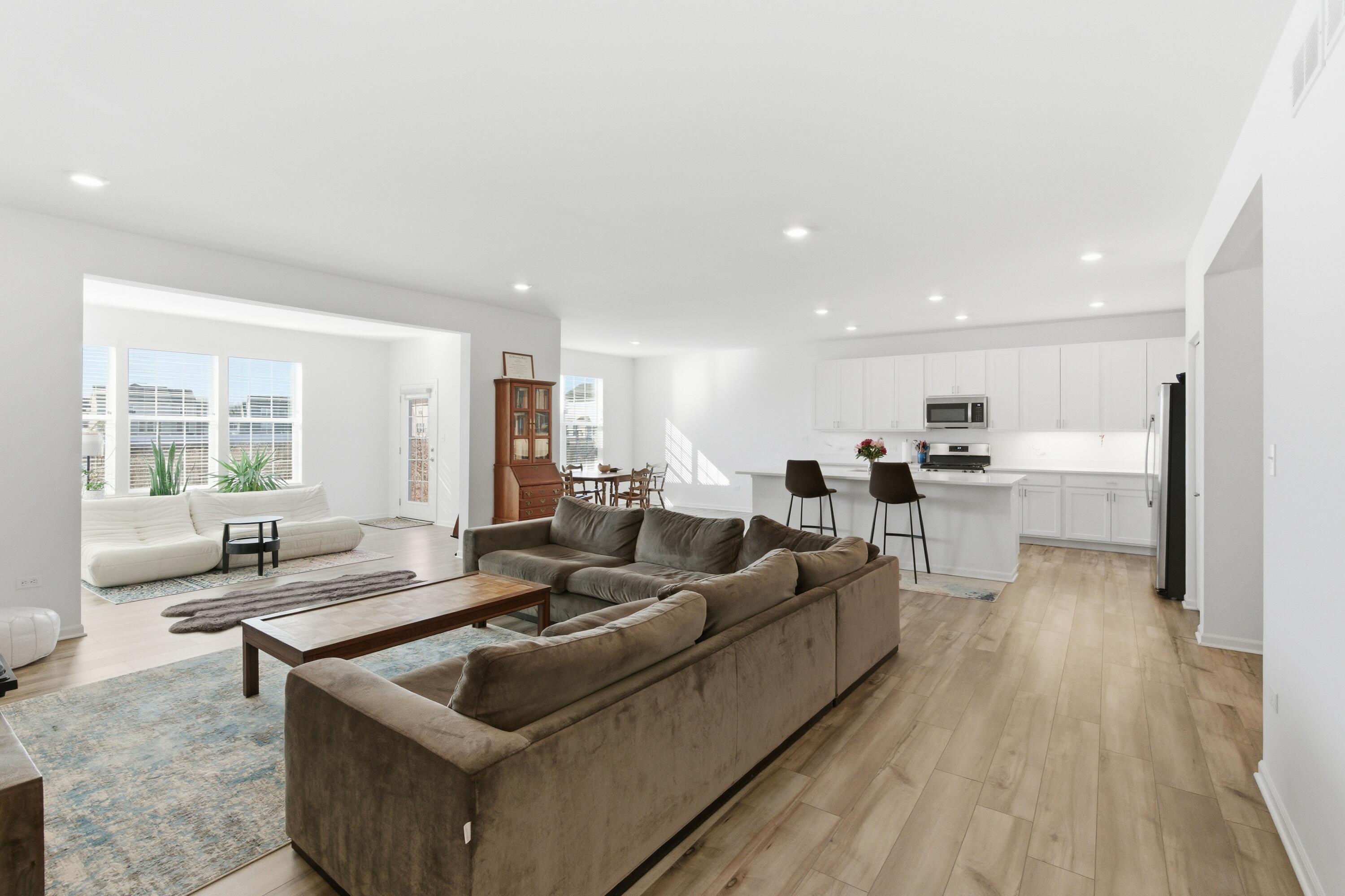 2215 East 109th Place Crown Point, IN 46307 - Photo 6 of 32 3000x1999